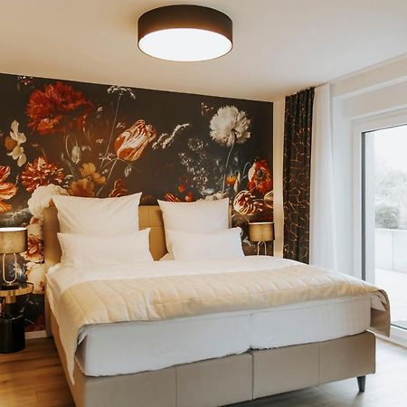BlumenRaum - Ferienwohnung In Karlsruhe Exteriör bild