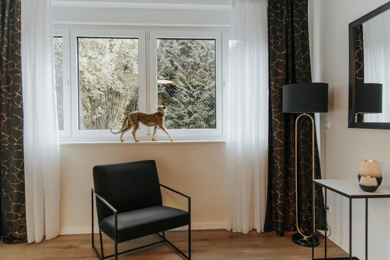 BlumenRaum - Ferienwohnung In Karlsruhe Exteriör bild