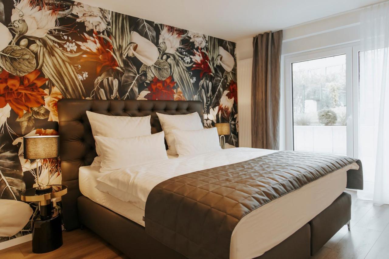 BlumenRaum - Ferienwohnung In Karlsruhe Exteriör bild